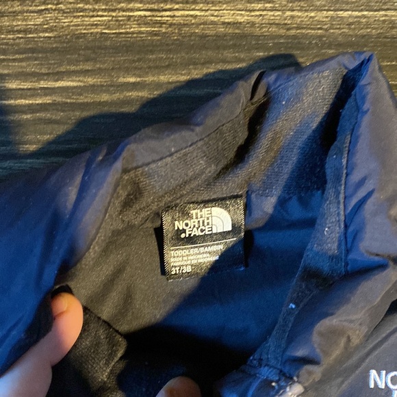 The north face toddler puffer vest 3T - Picture 2 of 4